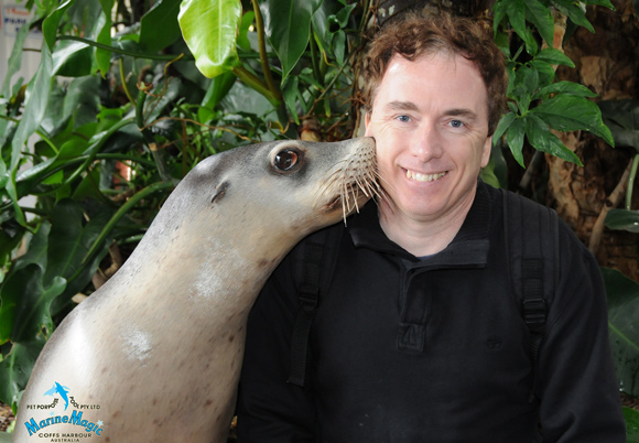 Coffs Pet Porpoise Pool Seal Kiss
